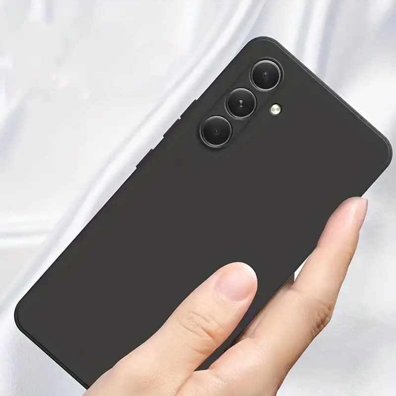 Husa Samsung Galaxy A26, Luxury Silicone, protectie camera, catifea in interior, rosie — varianta 3