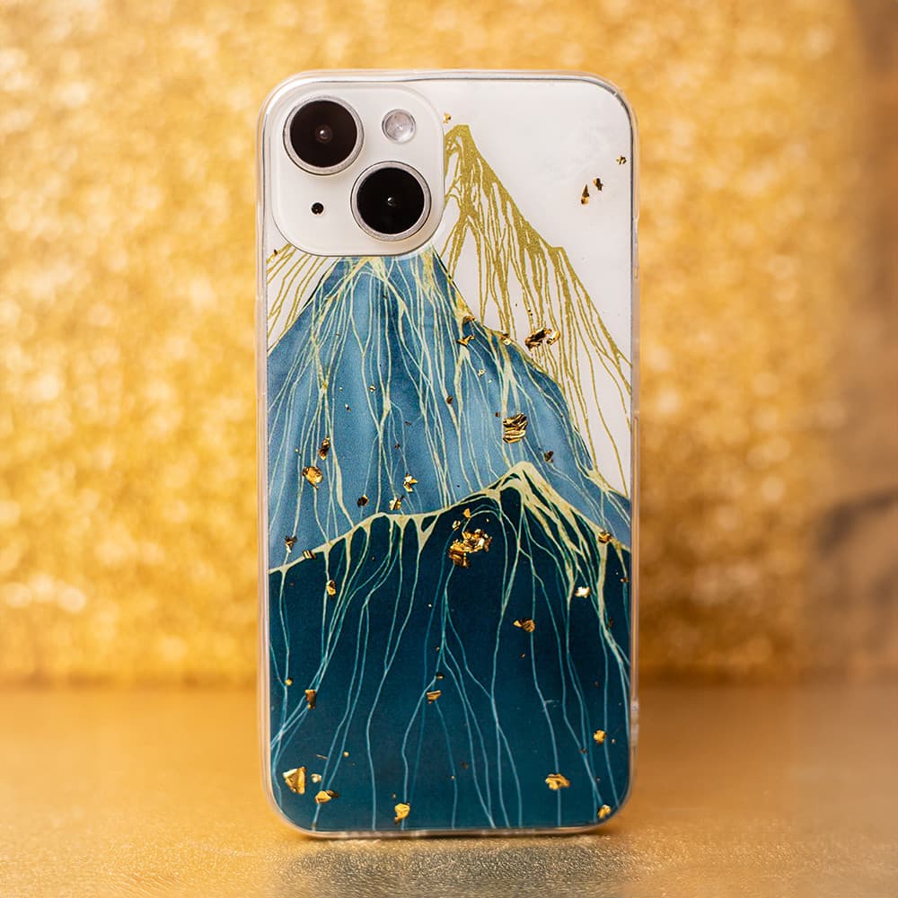 Husa Apple iPhone 15 Pro, Gold Glam, Mountain — 3