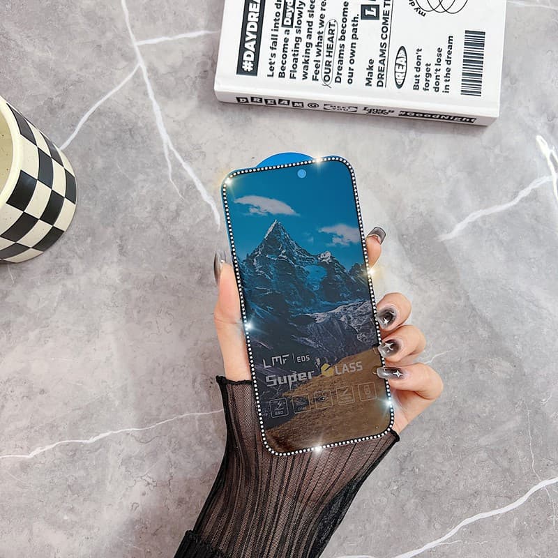 Folie sticla Apple iPhone 15 Pro, Full Glue ESD Privacy, pietricele decorative — varianta 3