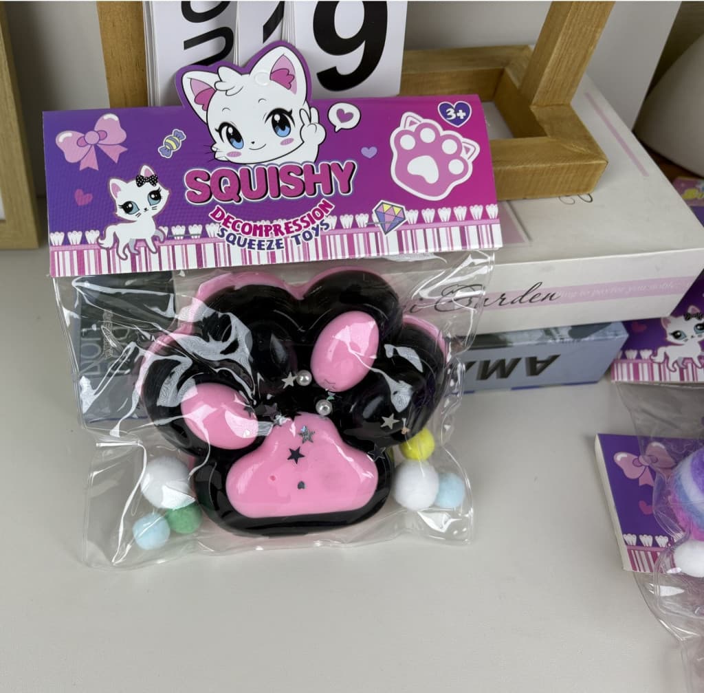 Jucarie tip Taba Squishy, Labuta de Pisica, cu Stelute, 12 cm, 220g, negru/roz — 2