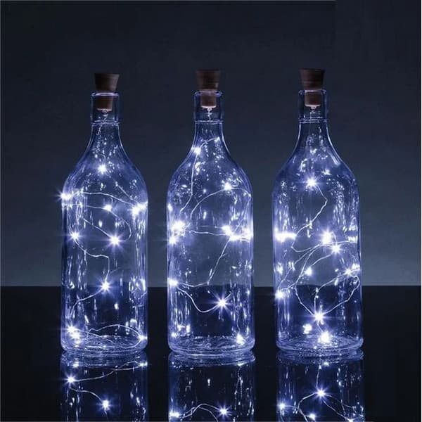 Dop pentru sticle decorativ cu LED, alb rece — varianta 2