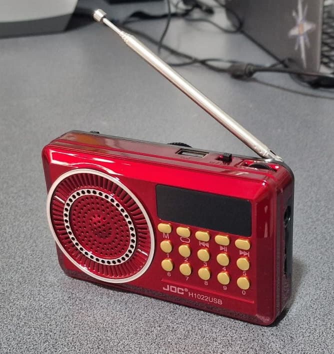 Radio portabil JOC - H1022USB, MP3, microSD/USB,FM, afisaj electronic, acumulator 2000 mAH, rosu 3