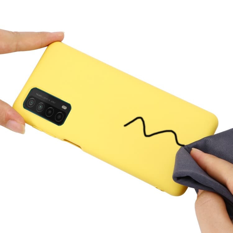 Husa Huawei P Smart 2021 Luxury Silicone, catifea in interior, galbena — 4