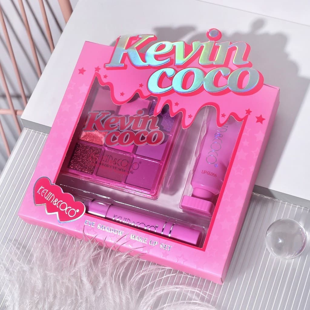 Set 3 produse machiaj KEVIN & COCO, Pink Hearted, 9 culori, 15.5 x 13 x 3.4 cm — 2